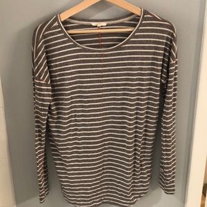 Gray stripe long sleeve